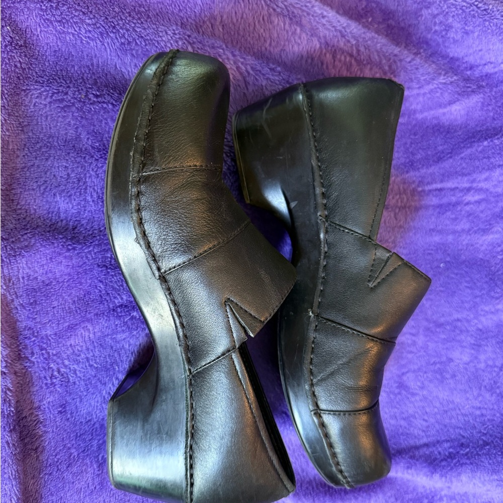 Dansko Tenley Womens Size‎ US 9.5 / 10 EU 40 Black Leather Slip On Clogs Shoes